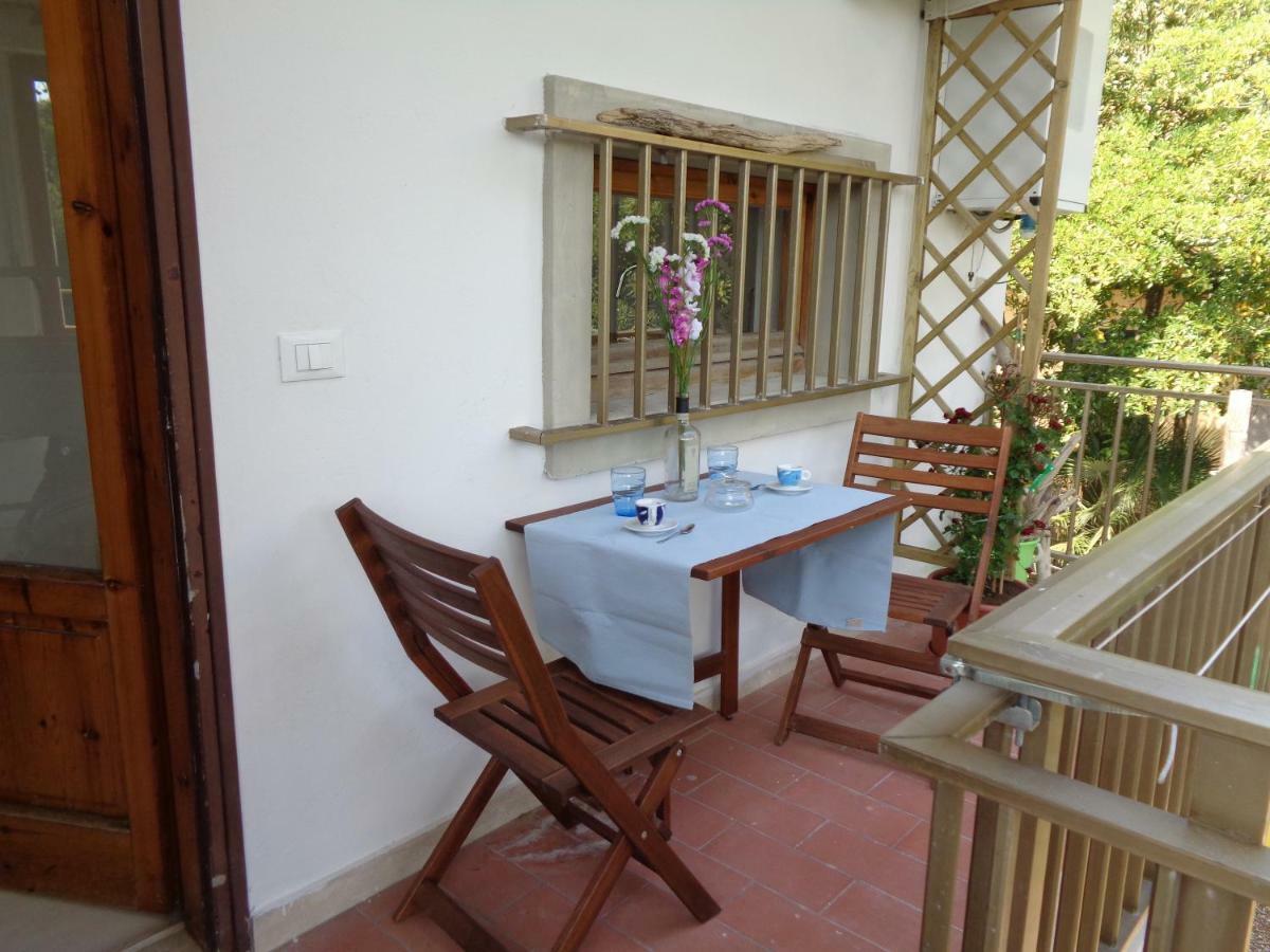 La Casa Di Nina Apartment Quercianella Ngoại thất bức ảnh